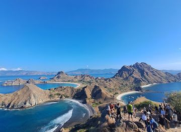 indonesia/east-nusa-tenggara/landmark/komodo-diving-center-red-whale