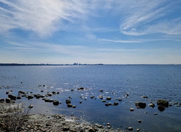estonia/harju-county/landmark/eesti-vabariigi-kaitse-all-olev-geodeetiline-punkt