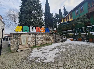 turkiye/uludag/landmark/green-tomb