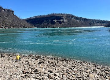 canada/niagara-falls/landmark/whirlpool-bridge-canada