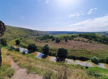 moldova/orhei-county/landmark/caves-viewpoint