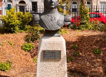 ireland/dublin/merrion-square/landmark/bernardo-o-higgins