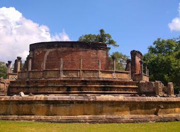 sri-lanka/polonnaruwa-district/landmark/archaeological-museum-complex