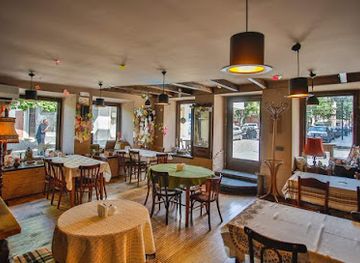 georgia/kutaisi/landmark/palaty