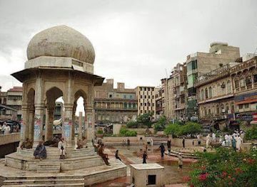 pakistan/peshawar/landmark/chowk-yadgar-masjid