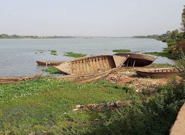 mali/bamako/landmark/le-grand-terrain-de-la-cite-ifabaco-place-ifabaco