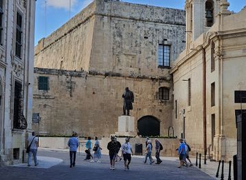 malta/birgu/landmark/palazzo-parisio