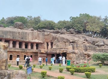 india/madhya-pradesh/landmark/udaigiri-caves