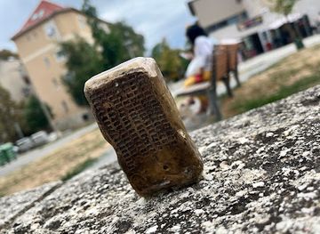 hungary/mecsek-mountains/landmark/25-emeletes-magashaz-szobra