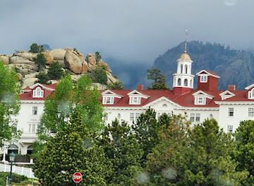 colorado/estes-park/landmark/stanley-village