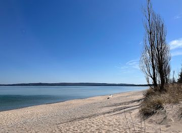 michigan/sleeping-bear-dunes-national-lakeshore/landmark/glen-haven-village