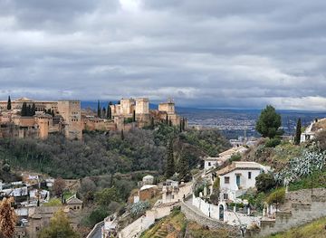 spain/granada/sacromonte/landmark/museo-cuevas-del-sacromonte-centro-de-interpretacion-del-valle-del-darro