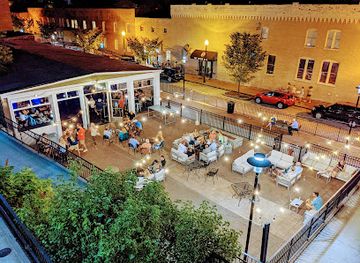 virginia/lynchburg/landmark/the-glass-house