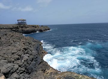 cabo-verde/praia-de-carlota/landmark/buracona-blue-eye-cave