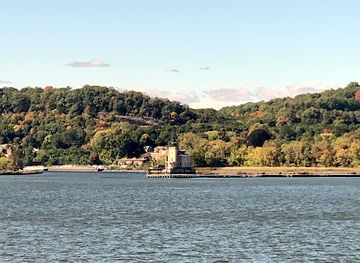 new-york/hudson-valley/landmark/rondout-lighthouse
