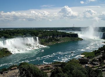 canada/niagara-peninsula/landmark/niagara-falls-canada