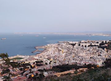 algeria/algiers/bab-el-oued/landmark/three-clocks