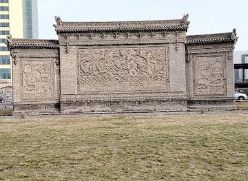 mongolia/ulaanbaatar/bayanzurkh-district/landmark/yampai-guardian-door