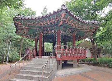 south-korea/seoul/gangnam/landmark/hakdong-park