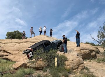 new-mexico/farmington/landmark/bear-automotive-jeep-tours