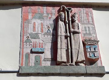 hungary/szekesfehervar/landmark/szekesfehervari-relief