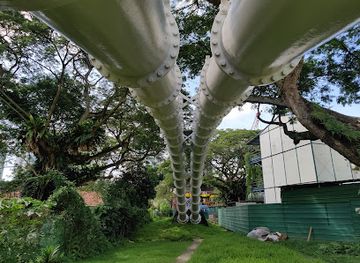 singapore/orchard-road/landmark/pipeline-arch