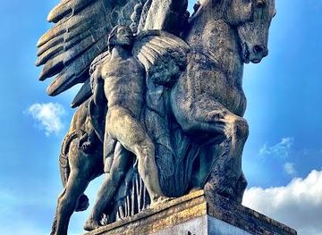 maryland/bethesda/landmark/the-arts-of-peace-sculptures