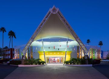 california/palm-springs/landmark/the-saguaro-palm-springs