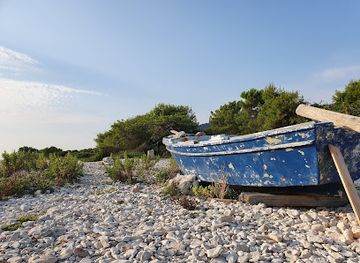 croatia/dalmatia/landmark/veli-zal-beach