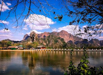 myanmar-burma/ayeyarwady-region/landmark/kyaut-ka-latt-pagoda