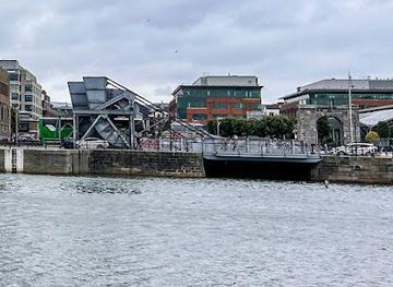 ireland/drogheda/landmark/scherzer-rolling-lift-bridges