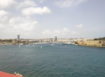 malta/gzira/landmark/sliema-viewpoint