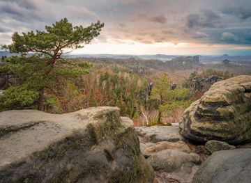 germany/saxony/landmark/carolafelsen