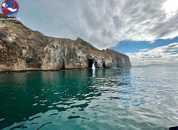 ecuador/puerto-baquerizo-moreno/landmark/blue-evolution