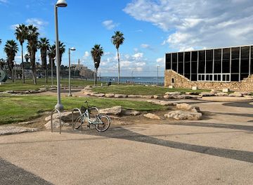 israel/tel-aviv/landmark/charles-clore-park