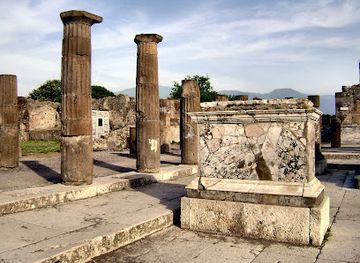 italy/pompeii/landmark/porta-sarno