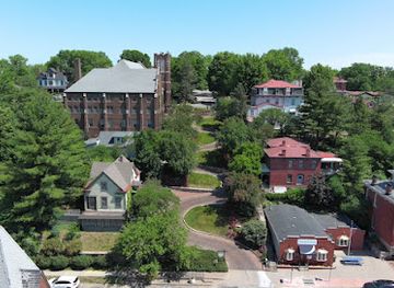iowa/burlington/landmark/snake-alley