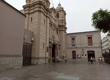peru/callao/landmark/iglesia-las-nazarenas