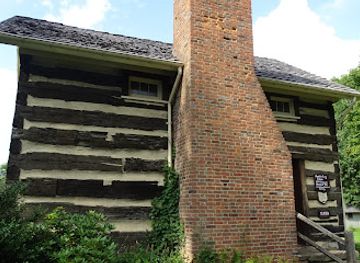 ohio/youngstown/landmark/austin-log-cabin