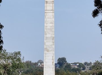 india/lucknow/aminabad/landmark/shaheed-smarak