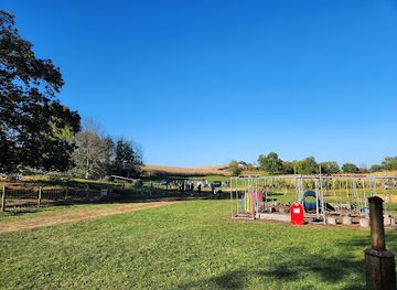 virginia/harrisonburg/landmark/back-home-on-the-farm