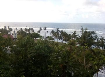 american-samoa/aua/landmark/breakers-point-trail