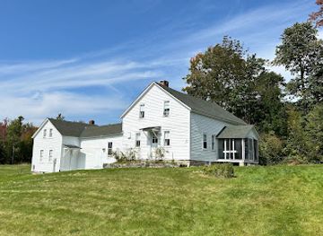 vermont/caledonia-county/landmark/homer-noble-farm