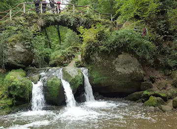 Schiessentümpel/ Schéissendëmpel Waterfall