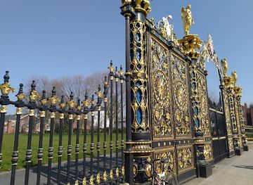 united-kingdom/cheshire/landmark/the-golden-gates