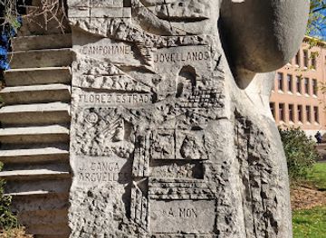 spain/asturias/landmark/monumento-a-los-hacendistas-asturianos