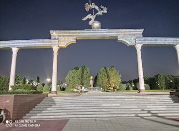 uzbekistan/tashkent/landmark/independence-square