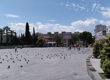 turkiye/izmir/bornova/landmark/ataturk-aniti