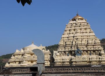india/visakhapatnam/landmark/sri-varahalakshmi-narasimha-swamy-vari-devasthanam