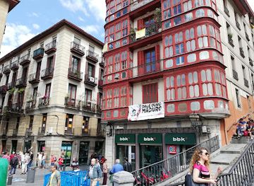 spain/bilbao/landmark/joan-santuen-eliza